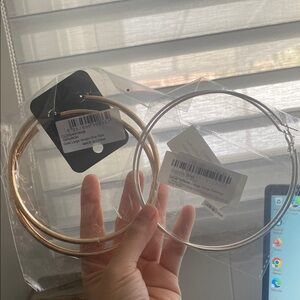 NWT prettylittlething earrings 2 pairs Gold and silver